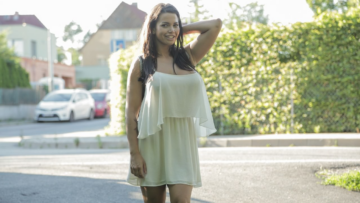 Morena Marrenta Peituda – Public Agent