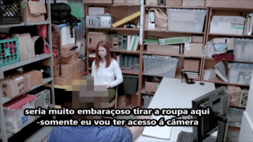 Punindo a ladra ruiva safada